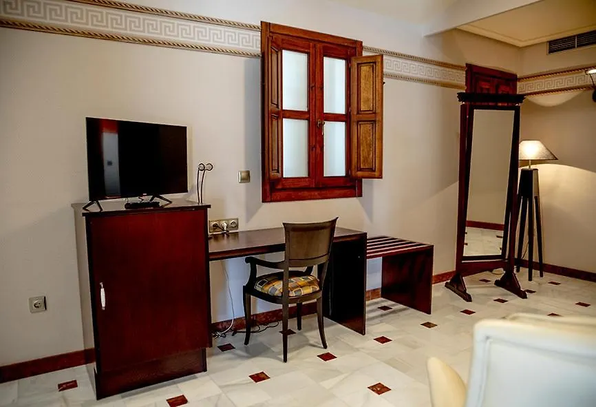 Hotel Don Miguel Plaza ベルハ